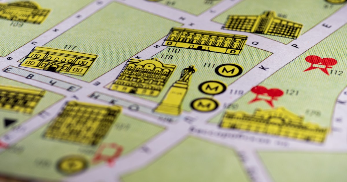 Mapa com marcadores de localização, como a clínica aparece na busca local do Google